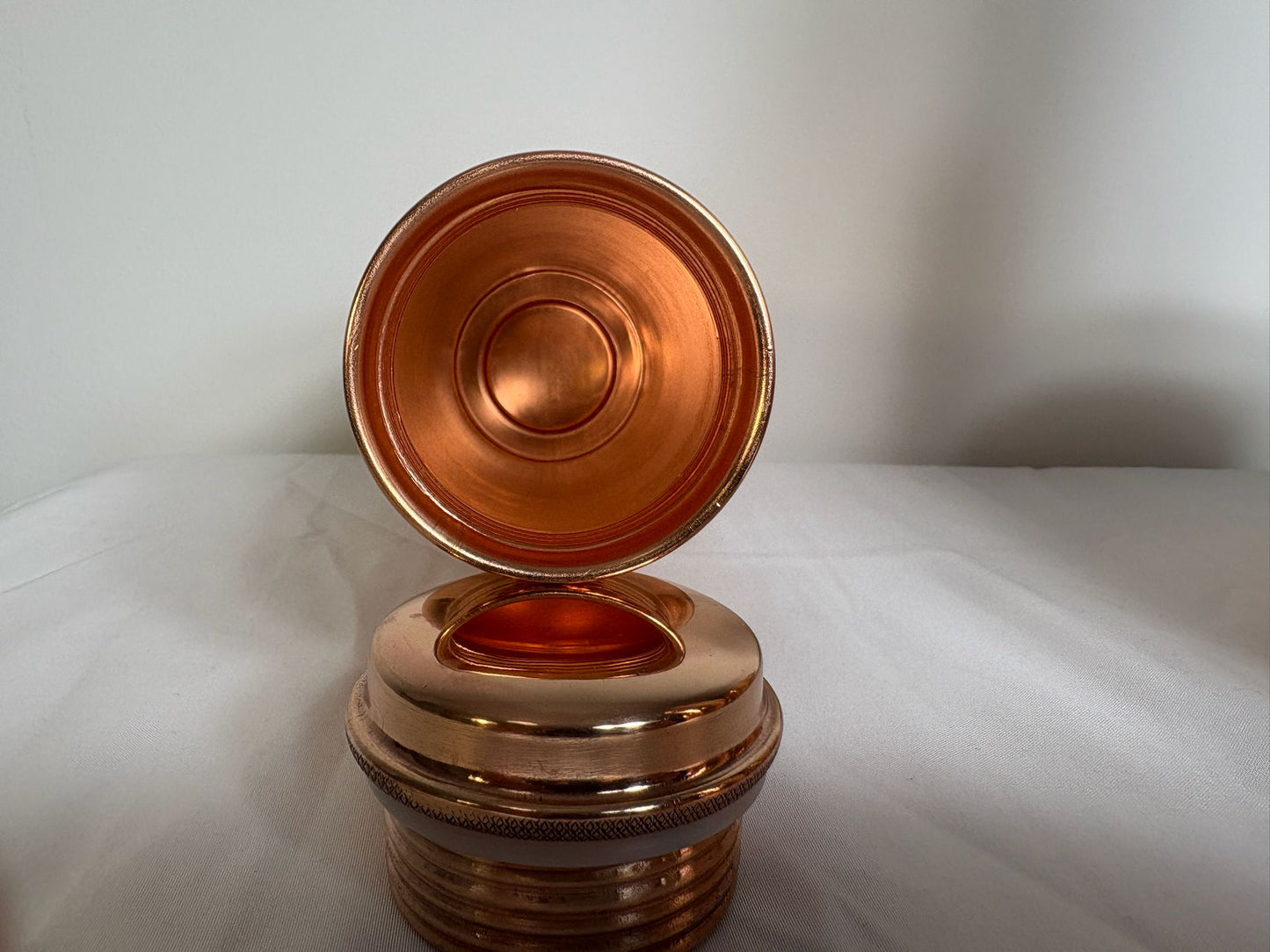 Polished Pure Copper Water Bottle – 950 ml | Leak-Proof Ayurvedic Yoga Bottle | Unique Design